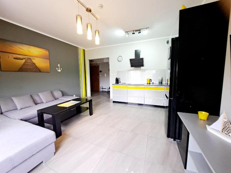 Port Yellow - Bed and Breakfast Giżycko