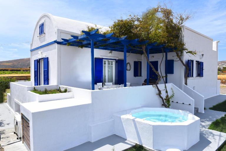 Villa Angelica - B&B Perivolos