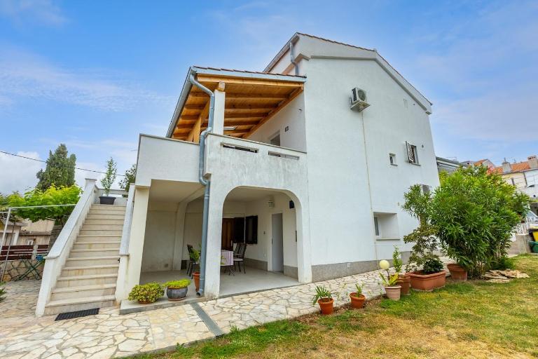 Apartment Anton - B&B Punat