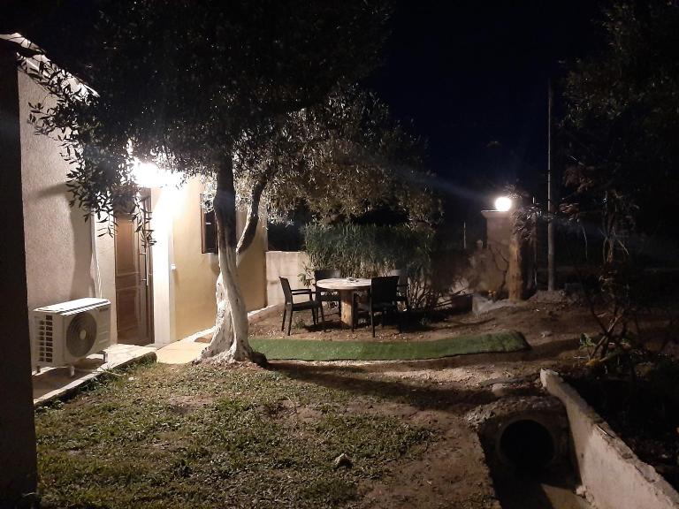Terezina wood house - Bed and Breakfast Kanakádes