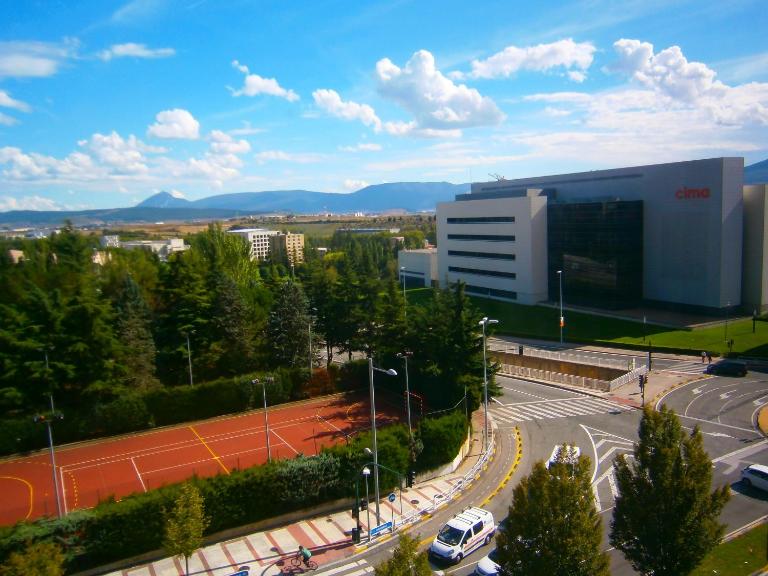 Pensión Luzía - Optional Auto Check-in - B&B Pamplona