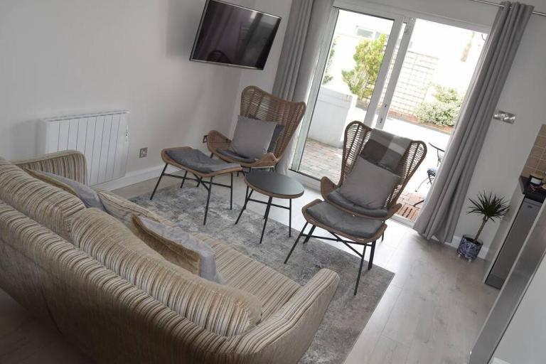 2 bed Apartment Ballycastle Seconds to Seafront - B&B Ballycastle