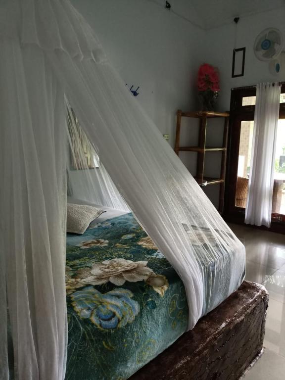 Brown Bamboo Guest house & jungle trekking orang-utan - Bed and Breakfast Bukit Lewang