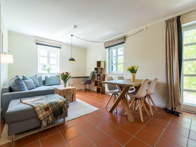 Feriendorf Rugana - Komfort Ferienwohnung mit 1 Schlafzimmer und Terrasse A55 - Ferienwohnung Dranske