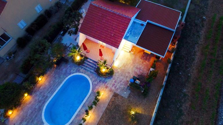 Holiday house "Finally" - Riviera Marina - Ferienwohnung Gustirna