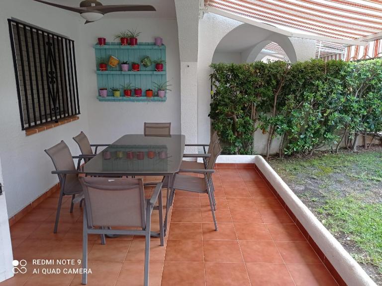 Relax, piscina, playa y barbacoa! - B&B Peñíscola