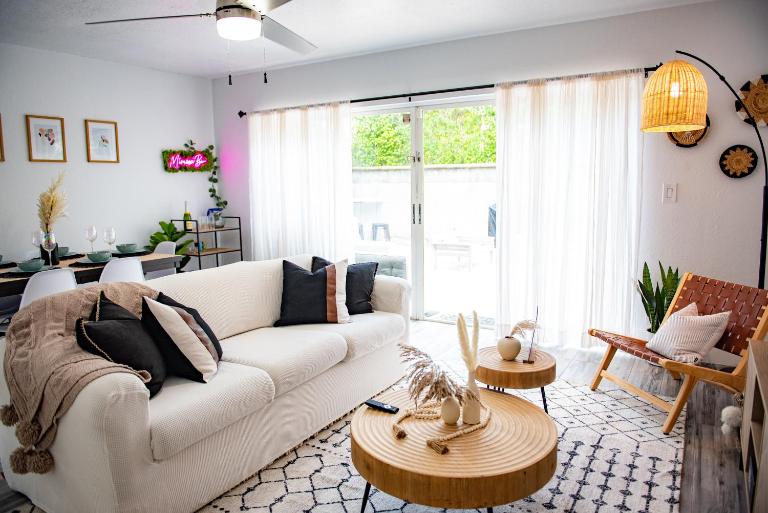 Lux 3 bedroom townhouse 1 block from the beach - Bed and Breakfast Deerfield Beach