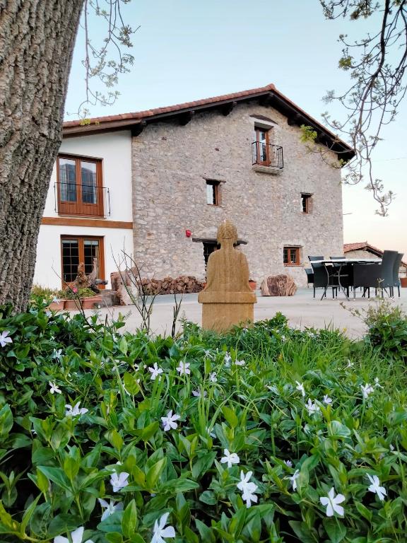 Agroturismo Erlete Goikoa -ESTAMOS EN EL CAMINO DE SANTIAGO -WE ARE ON THE CAMINO DE SANTIAGO- SENDERISMO-RUTAS Y BICICLETA - Bed and Breakfast Deba