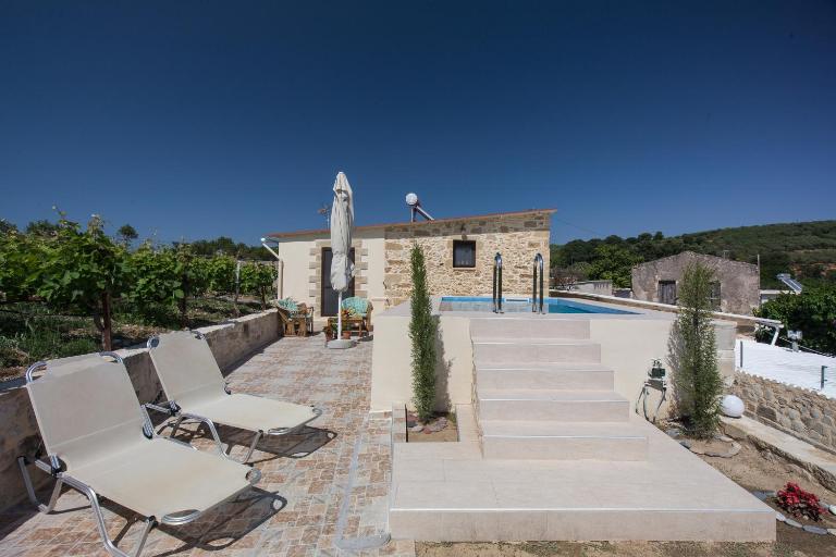 Villa Margarita's farm, private pool - B&B Maláthyros