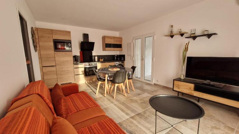 Petite maison en pierre - B&B Afa