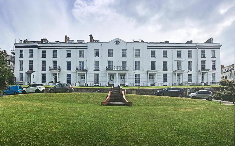 Ilfracombe Townhouse: restored historic home - B&B Ilfracombe