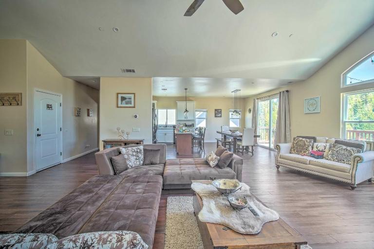 Lake Arrowhead Getaway with Decks + Game Room! - B&B Lake Arrowhead