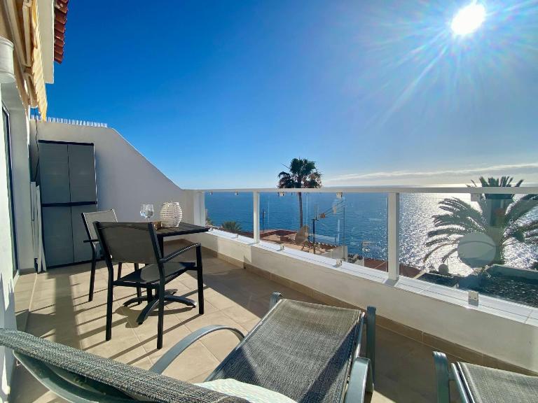 Casa Aita - refurbished apartment with unparalleled sea view - B&B Mogán