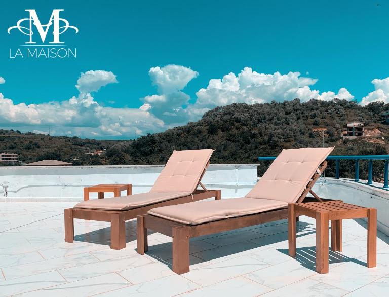 LA MAISON - Your Home for 4 Seasons - Chambres d'hôtes Golem