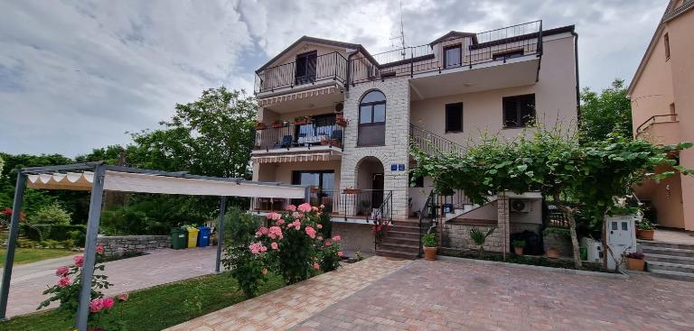 Nadija Rooms Funtana - Bed and Breakfast Funtana