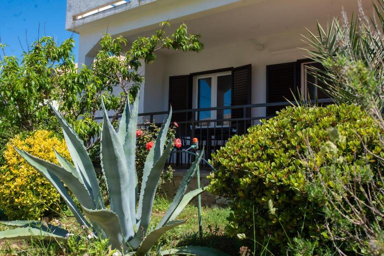 Apartmani Nana Mija - Ferienwohnung Pag
