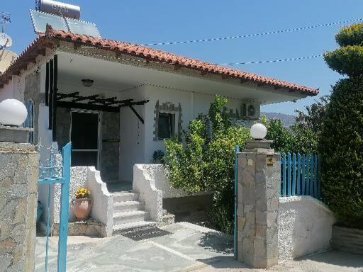 Ferienhaus Athens Marmor Garden - Ferienwohnung Kalývia Thorikoú