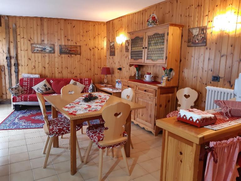 Sella Ronda Apartment - Bed and Breakfast Campitello di Fassa
