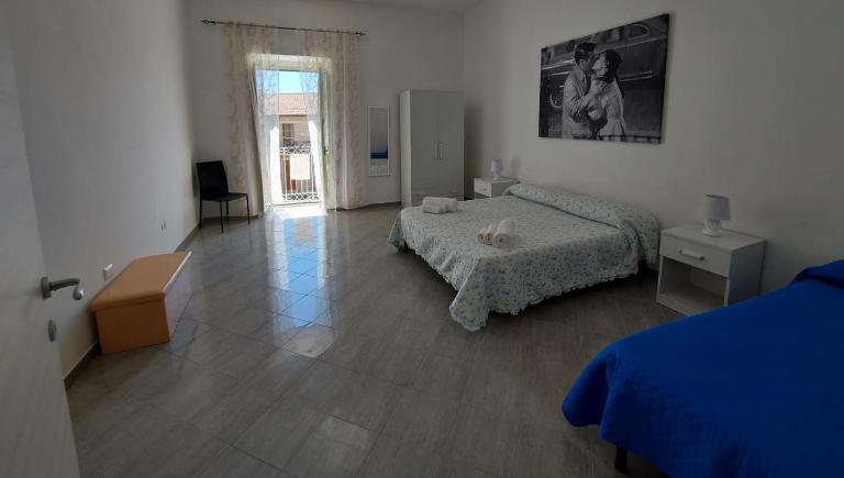 Casa Mario a 5 minuti da Tropea, fresca nuova e con posto auto!!! - Chambres d'hôtes Brattirò