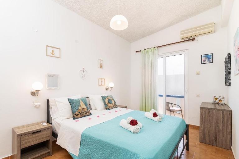 Gennadi Sun Apartments 500m from the beach - B&B Gennadi