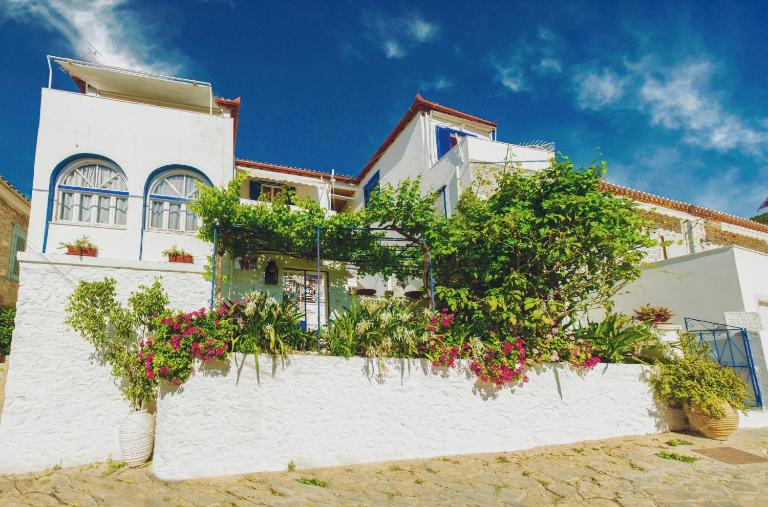 Hydra Mar Sea View Apartment 2 - B&B Ýdra