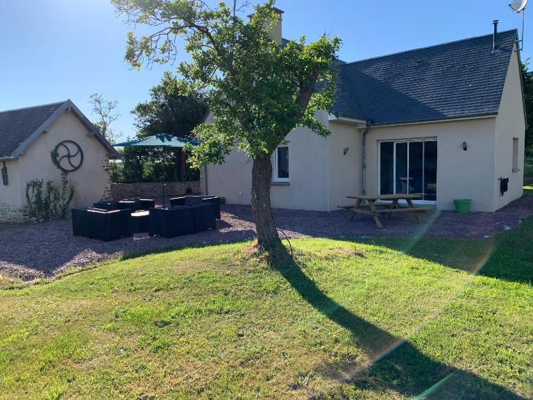 BlackBerry Cottage - Maison de vacances - with WIFI - B&B Lessay