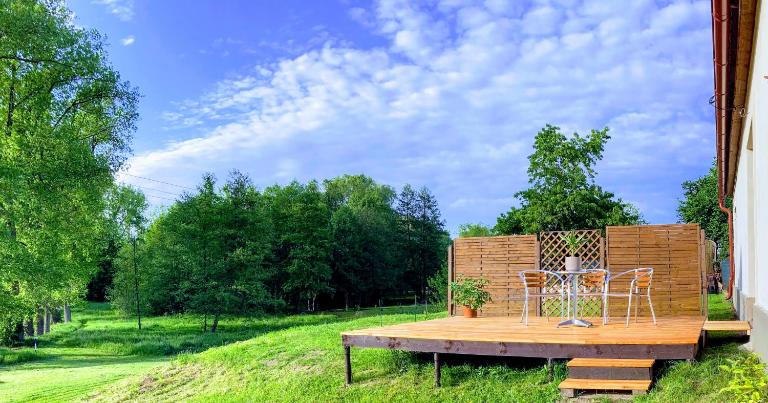 Apartmány u řeky Nežárky - B&B Lásenice
