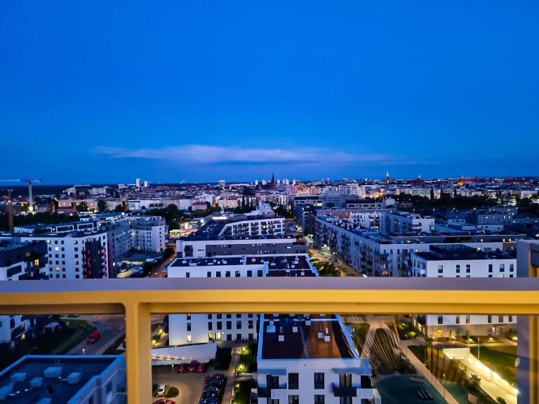 LUX Apartment Amazing View - Bed and Breakfast Wrocław