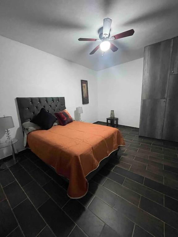 STUDIO RECIEN RENOVADO EN EL CENTRO DE LA CIUDAD DE MORELIA. - B&B Morelia