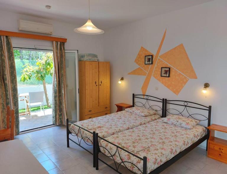 Villa Eleni (Studio 1) Fully equiped, near the sea - Bed and Breakfast Agios Górdios