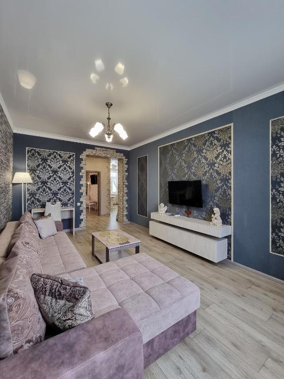 2x SuperLUX Arbat Chehova-Kirova 55 - B&B Ust-Kamenogorsk