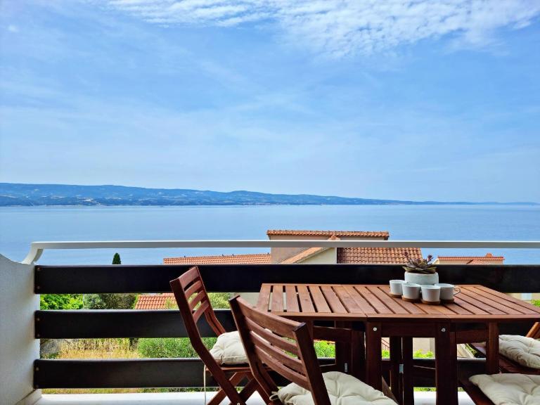 Apartment La Vie - Ferienwohnung Omiš