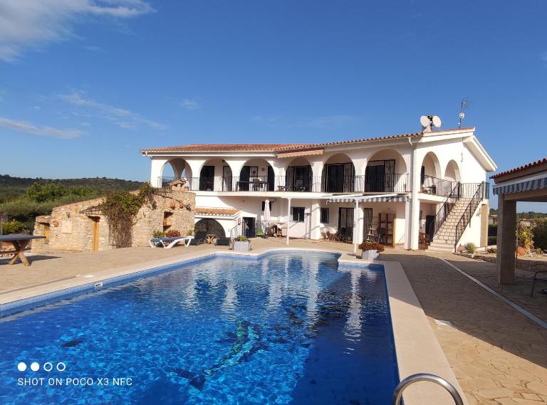 Finca Tierra Roja - B&B Càlig