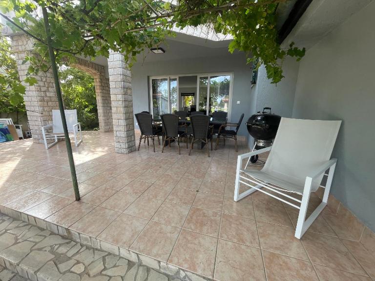 Enna Apartment A Meerblick perfect location - Ferienwohnung Medulin