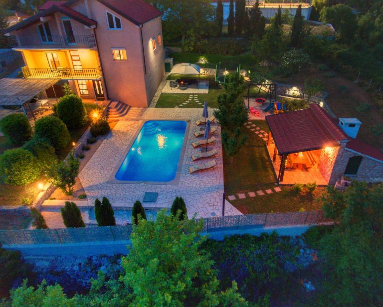 Villa Prima Natura Imotski, private pool - B&B Imotski
