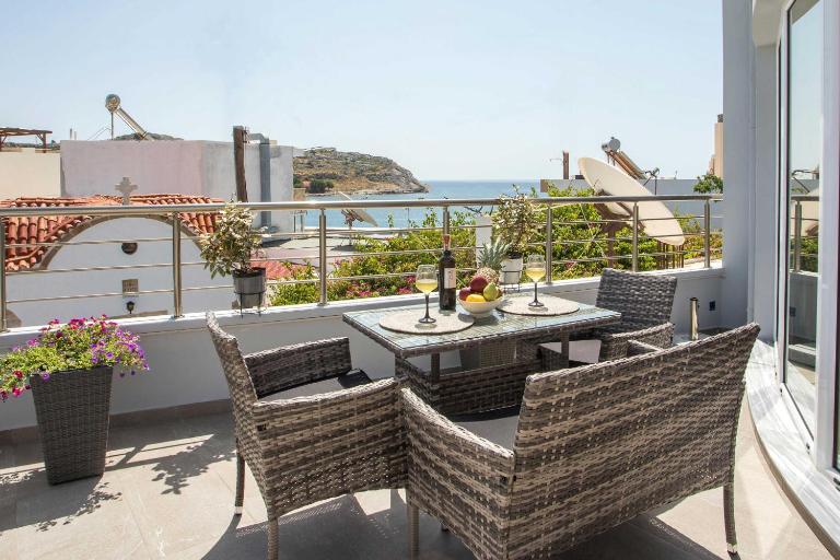 Haraki Blue Dream Luxury Apartments - B&B Haraki