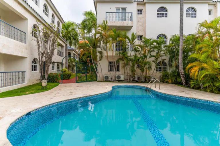 Cozy 2 bdr condo, with pool area and free WIFI - B&B Punta Cana