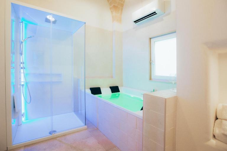 Filia Solis - Old Town SUITEs & SPA - B&B Brindisi