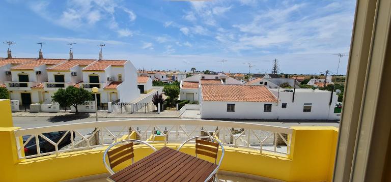 Manta Treasure - Beach+WiFi+Barbecue+Backyard - B&B Vila Nova De Cacela