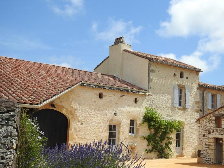 Chambre en pierre - B&B Blanquefort-sur-Briolance