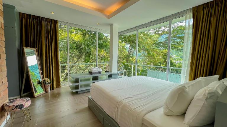 Great view in 81sqm top floor space in Kamala - B&B Kamala Beach
