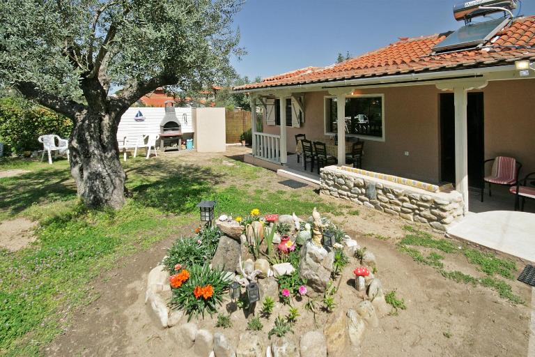 Efi's Home - B&B Vourvourou
