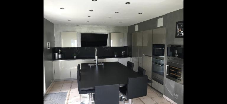 B&B Les Plantees - Ferienwohnung Gorgier