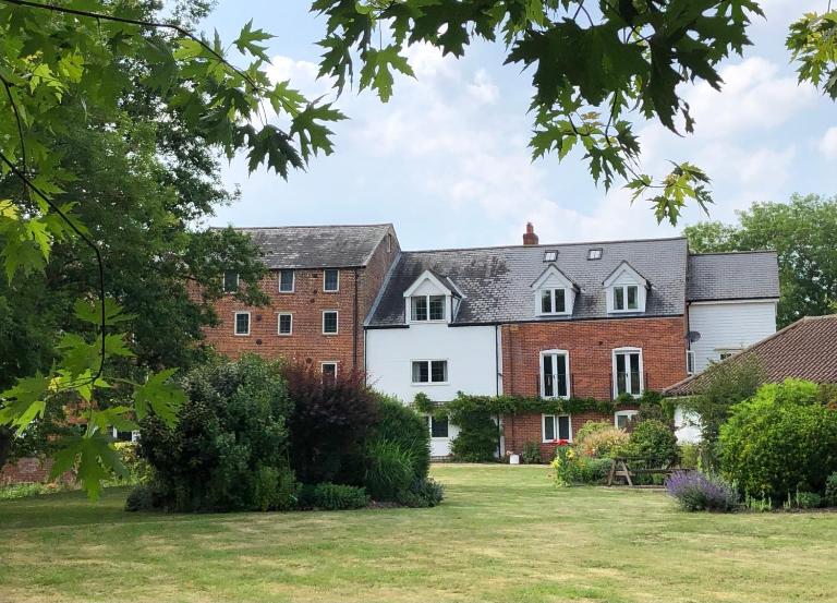 Waterside, Elmham Watermill, Norfolk - B&B North Elmham