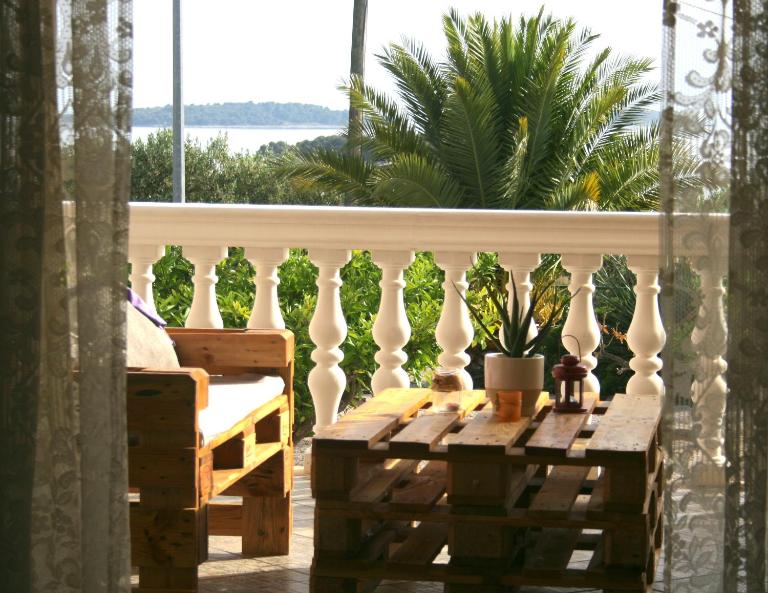 Apartman Laura - B&B Primošten