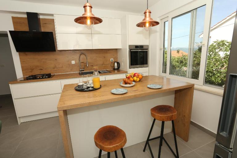 Apartman Luce - Ferienwohnung Trogir