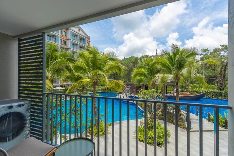 Title Naiyang residence Excellent location with pool view - B&B Nakhon Phanom