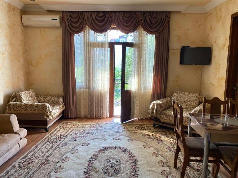 Dom Fridon Angisa 1pereulok # 17 - B&B Batum