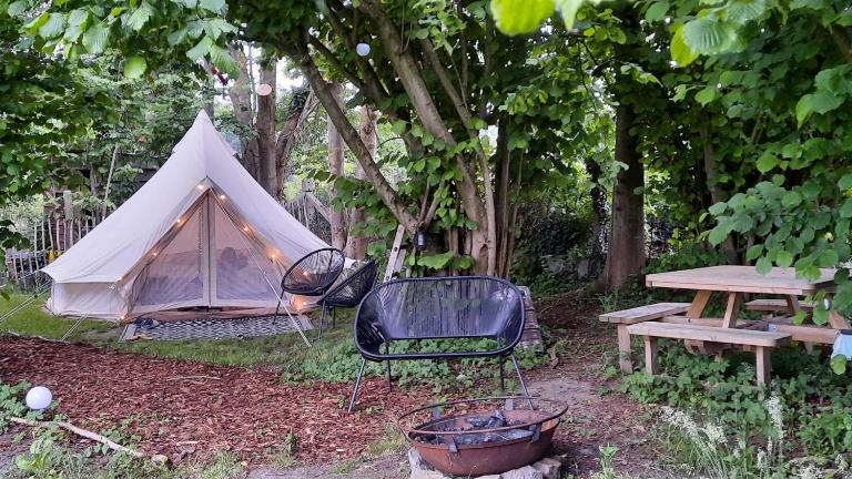 Glamping Zonnebloem - Back-to-Nature - B&B Herzele