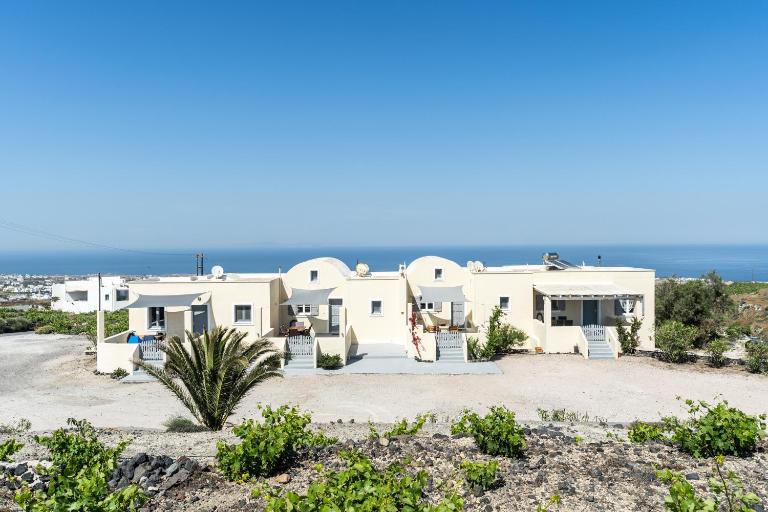 Ampelos Executive Houses - B&B Pýrgos